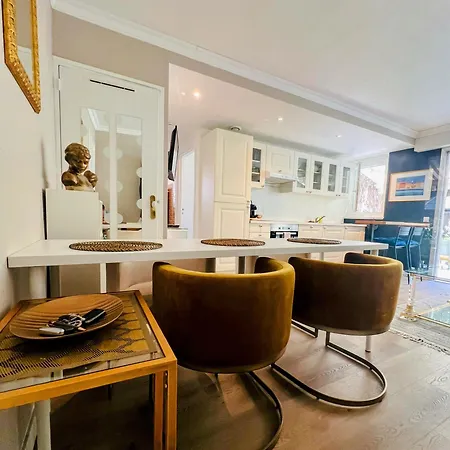 Superbe Appartement Avec Terrasse Jardin Et Parking Prive Saint-Tropez Exterior foto