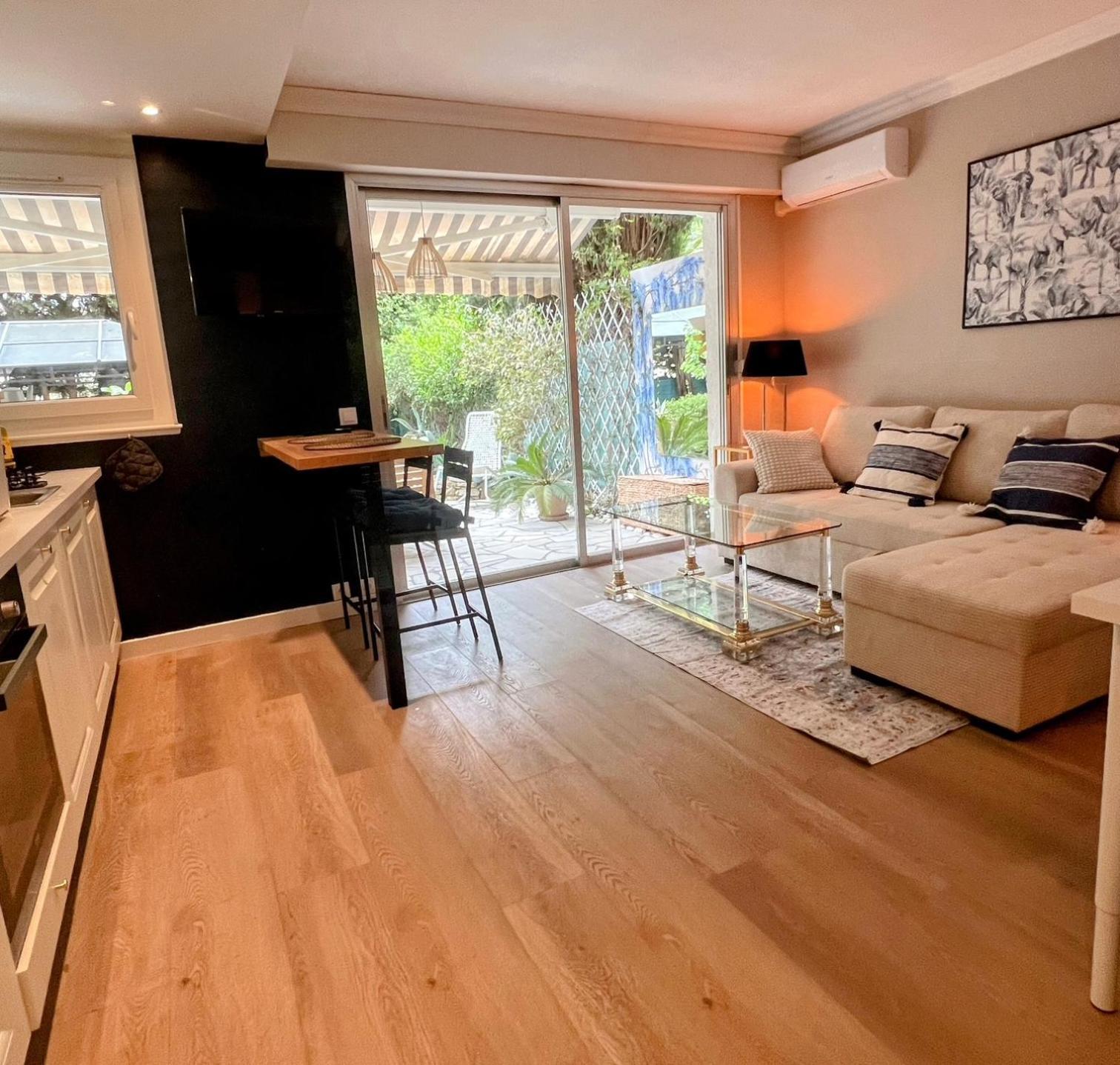 Apartamento Superbe Avec Terrasse Jardin Et Parking Prive