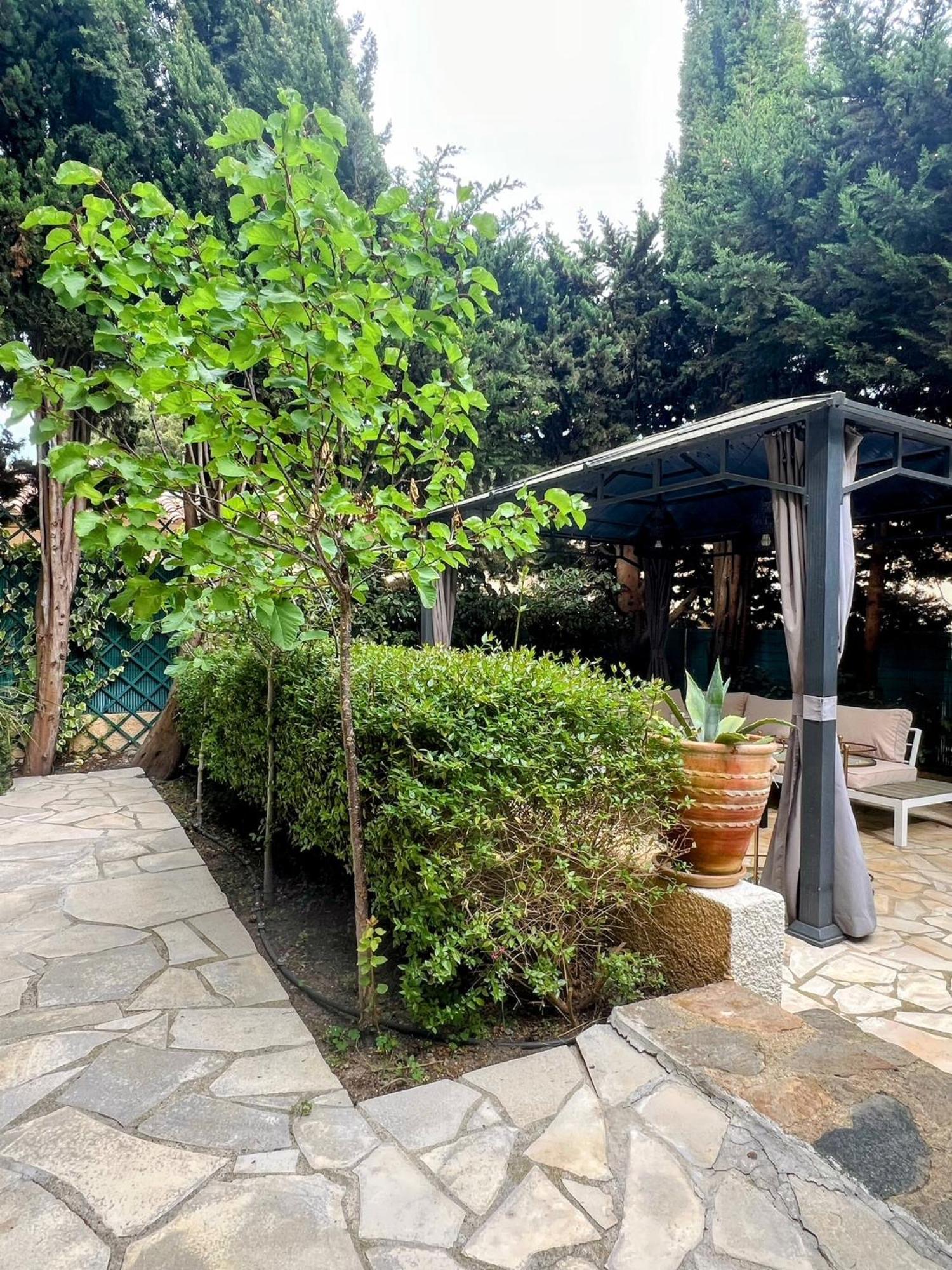 Apartamento Superbe Avec Terrasse Jardin Et Parking Prive *